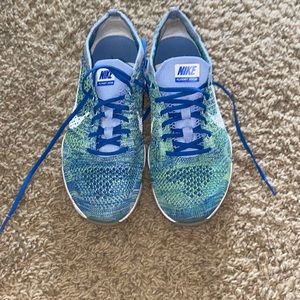 Nike Flyknit Zoom Sneakers